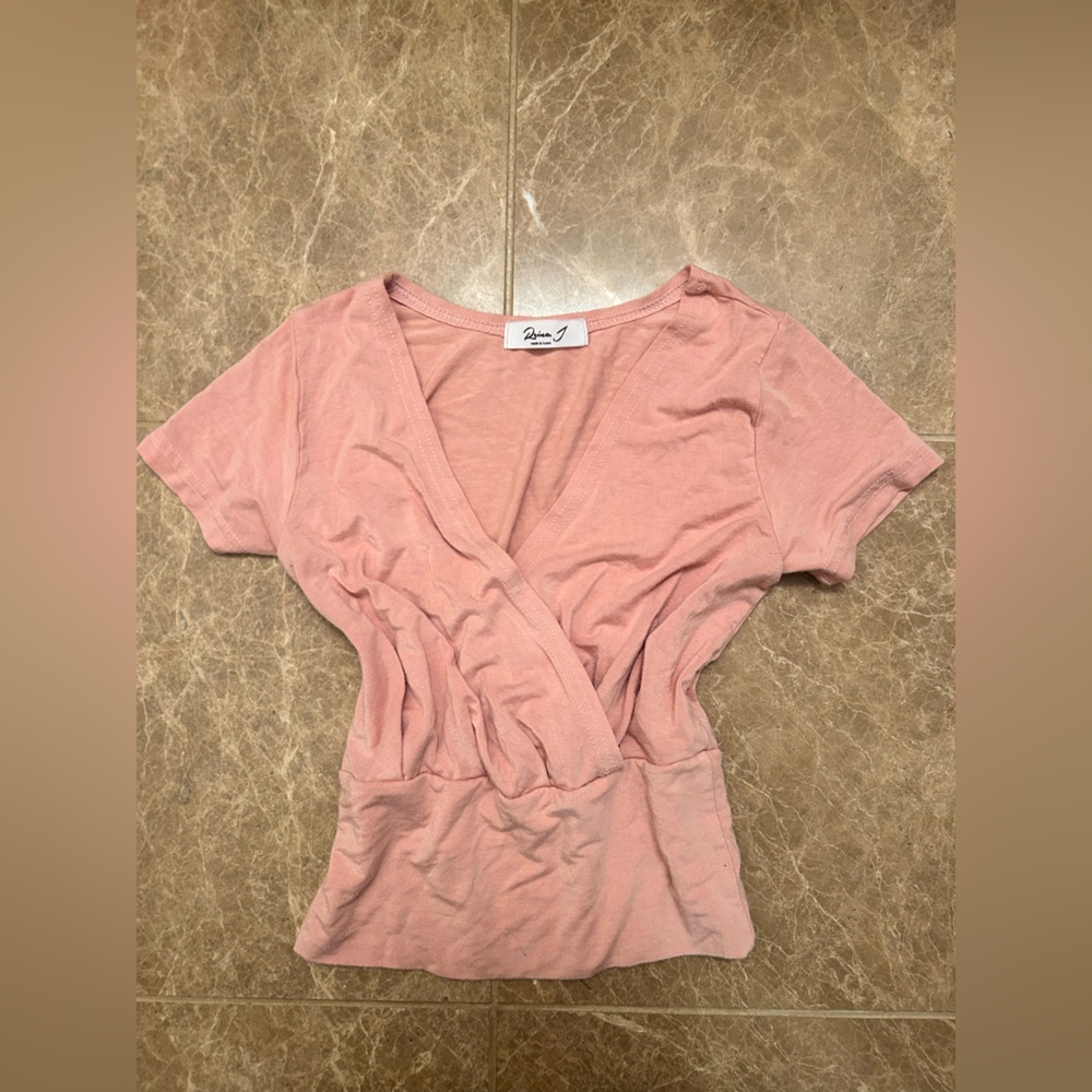 🌹5 for $50🌹 Dusty Light Pink V-Neck Wrap Top